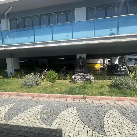 Modern And Stylish In Istanbul- Esenyurt * איסטמבול